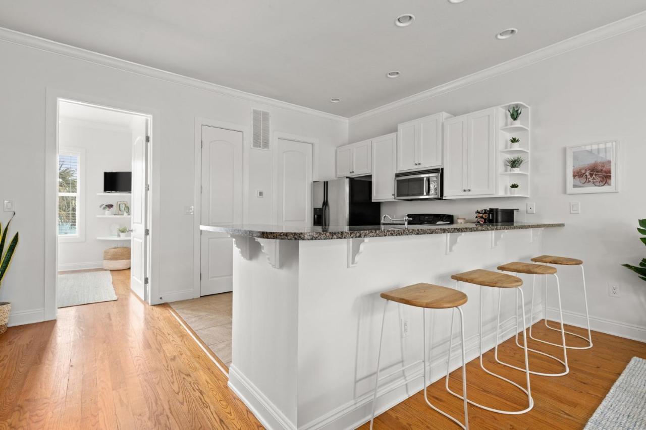 Crescent Moon Palace - A Luxury Home With Pool, Parking, Just Steps To The Beach Panama City Beach Εξωτερικό φωτογραφία