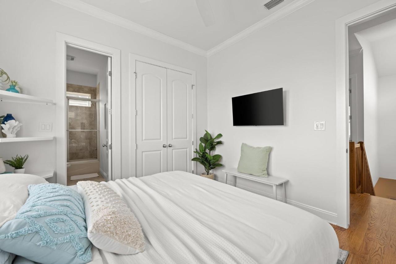 Crescent Moon Palace - A Luxury Home With Pool, Parking, Just Steps To The Beach Panama City Beach Εξωτερικό φωτογραφία