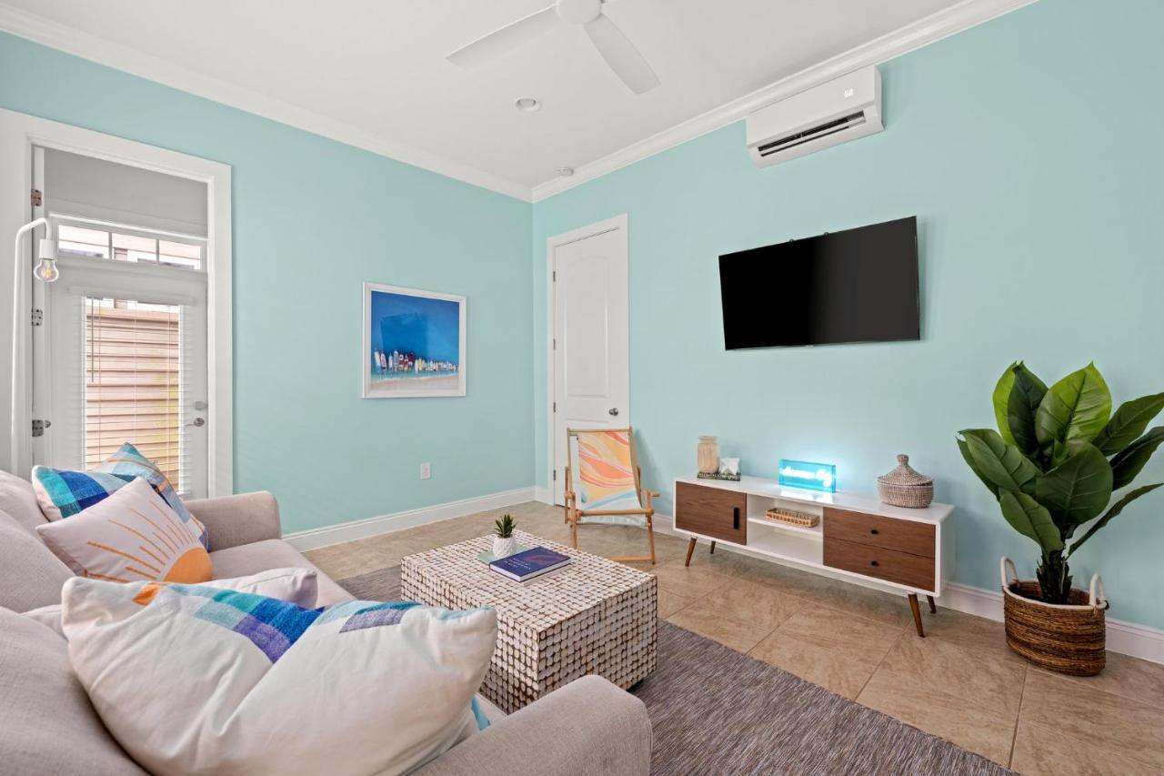 Crescent Moon Palace - A Luxury Home With Pool, Parking, Just Steps To The Beach Panama City Beach Εξωτερικό φωτογραφία