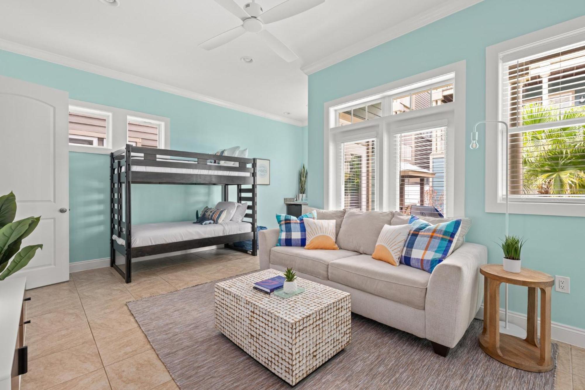 Crescent Moon Palace - A Luxury Home With Pool, Parking, Just Steps To The Beach Panama City Beach Εξωτερικό φωτογραφία