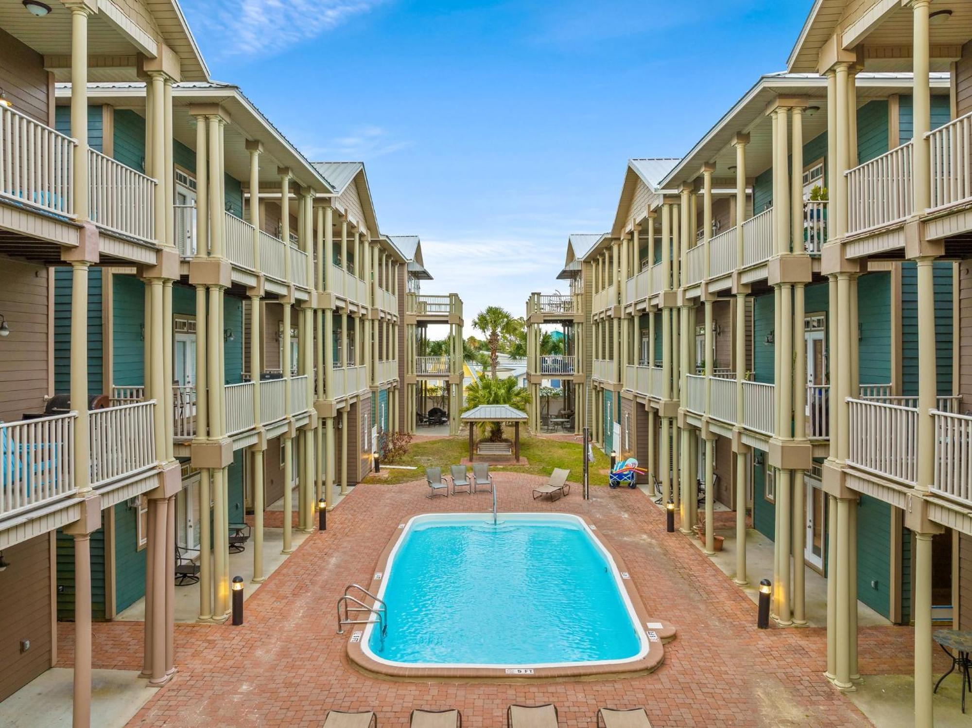 Crescent Moon Palace - A Luxury Home With Pool, Parking, Just Steps To The Beach Panama City Beach Εξωτερικό φωτογραφία